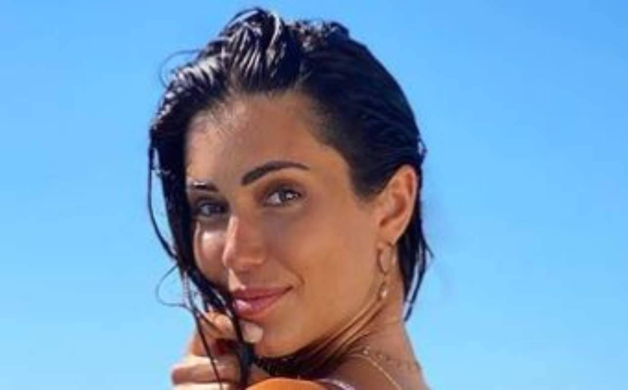Federica Nargi spettacolare, fisico da sogno in bikini! -FOTO