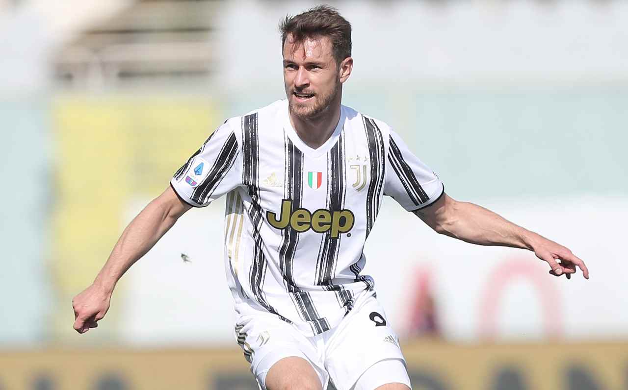 Calciomercato Juventus addio Ramsey prestito