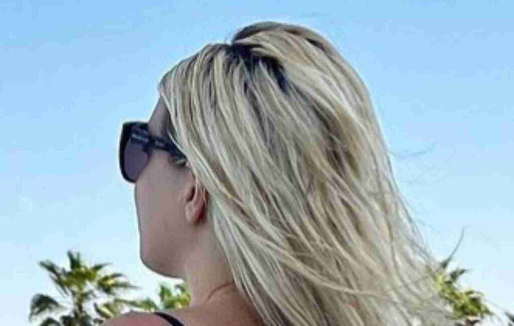 Wanda Nara Divina, Il Lato "B" In Spiaggia è Magnetico