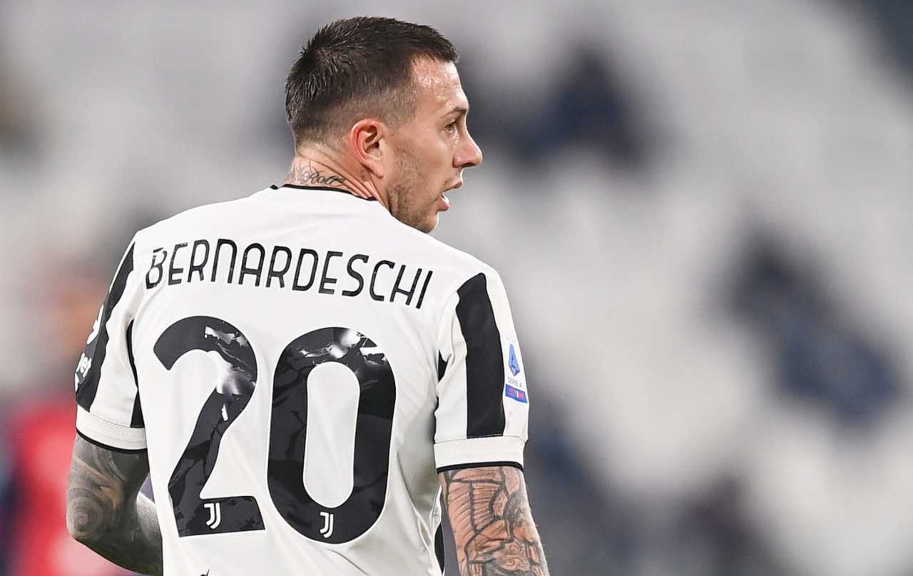 Calciomercato Juventus Bernardeschi addio zero giugno Milan