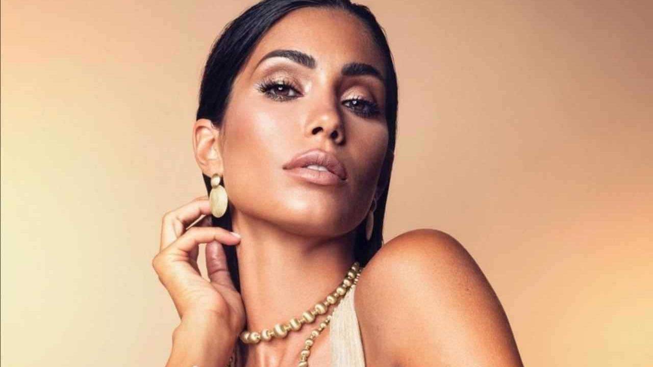 Federica Nargi, primo piano da paura: "Così non vale" - FOTO