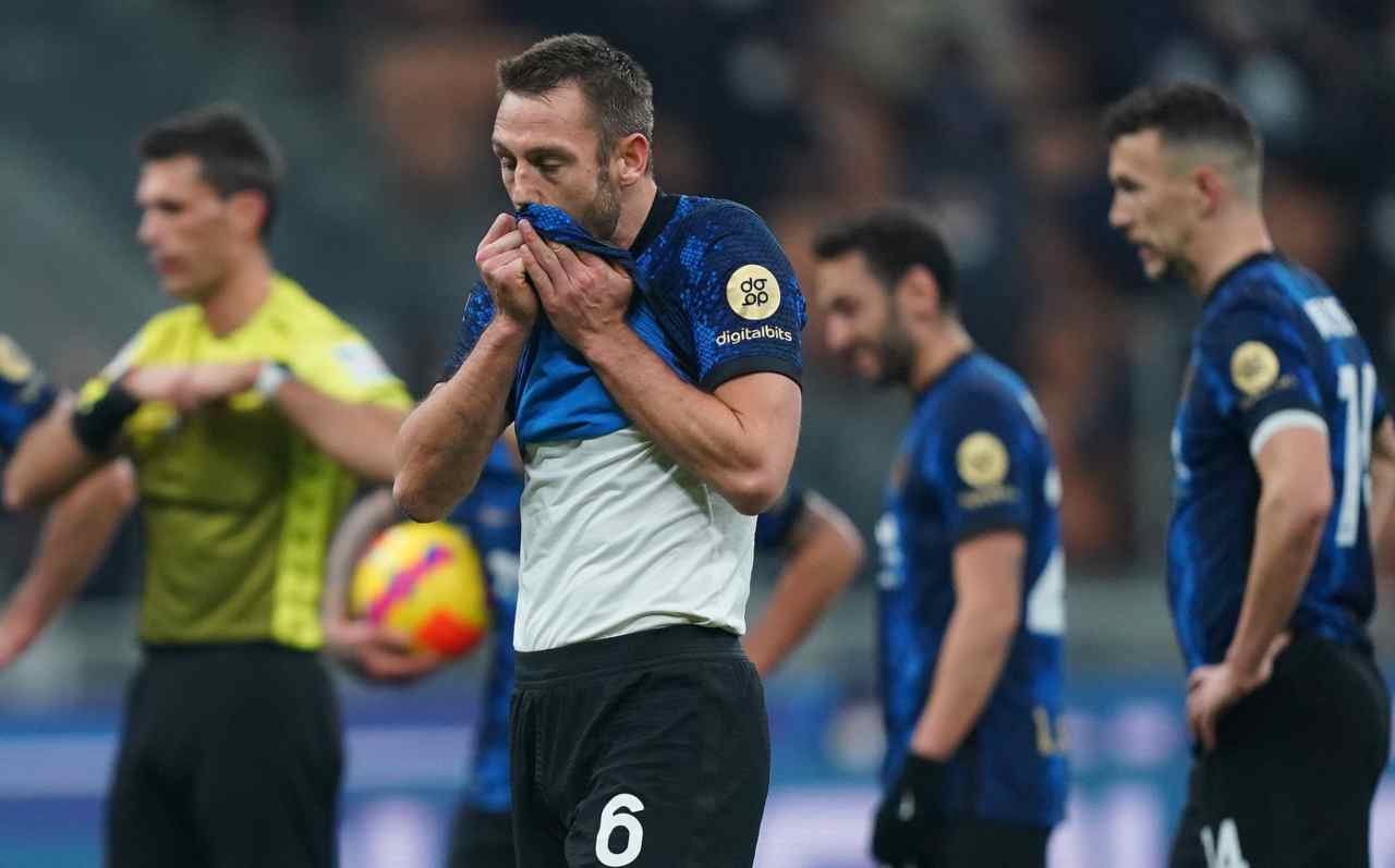 Calciomercato Inter addio de Vrij giugno Chelsea 20 milioni euro