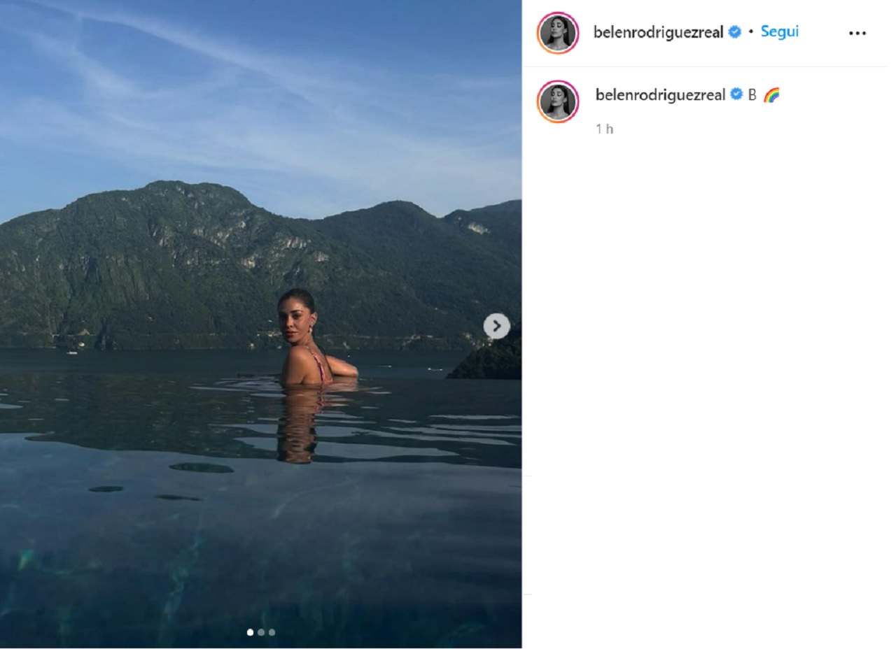 Belen Rodriguez su Instagram: in piscina è show