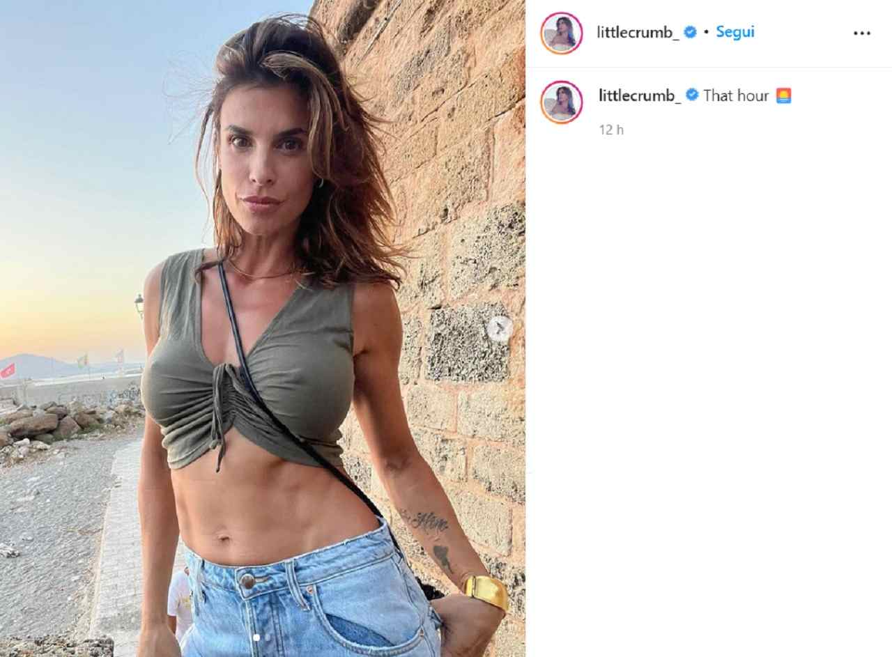 Elisabetta Canalis su Instagram il top è infuocato 