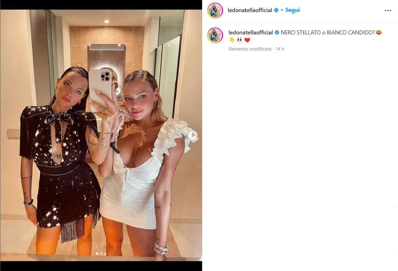 Le Donatella su Instagram allo specchio