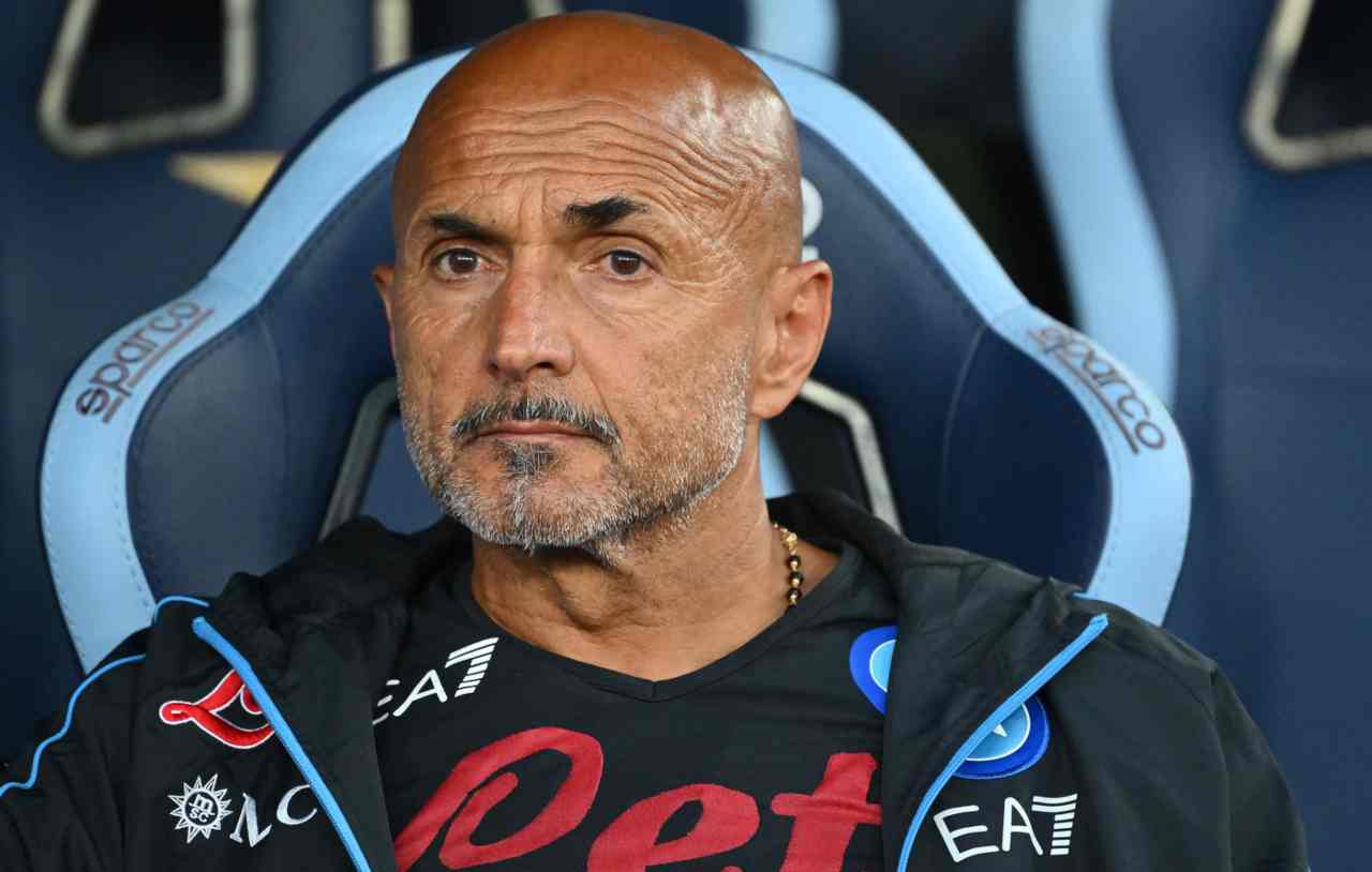 Milan Napoli Pioli cambio modulo 3-5-2 formazione sorpresa Leao squalifica