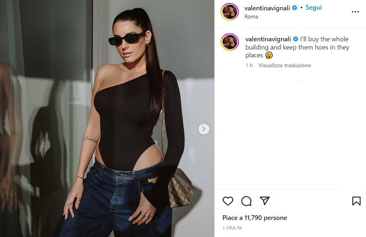 Valentina Vignali, niente sotto il maglione: trasparenza illegale - FOTO