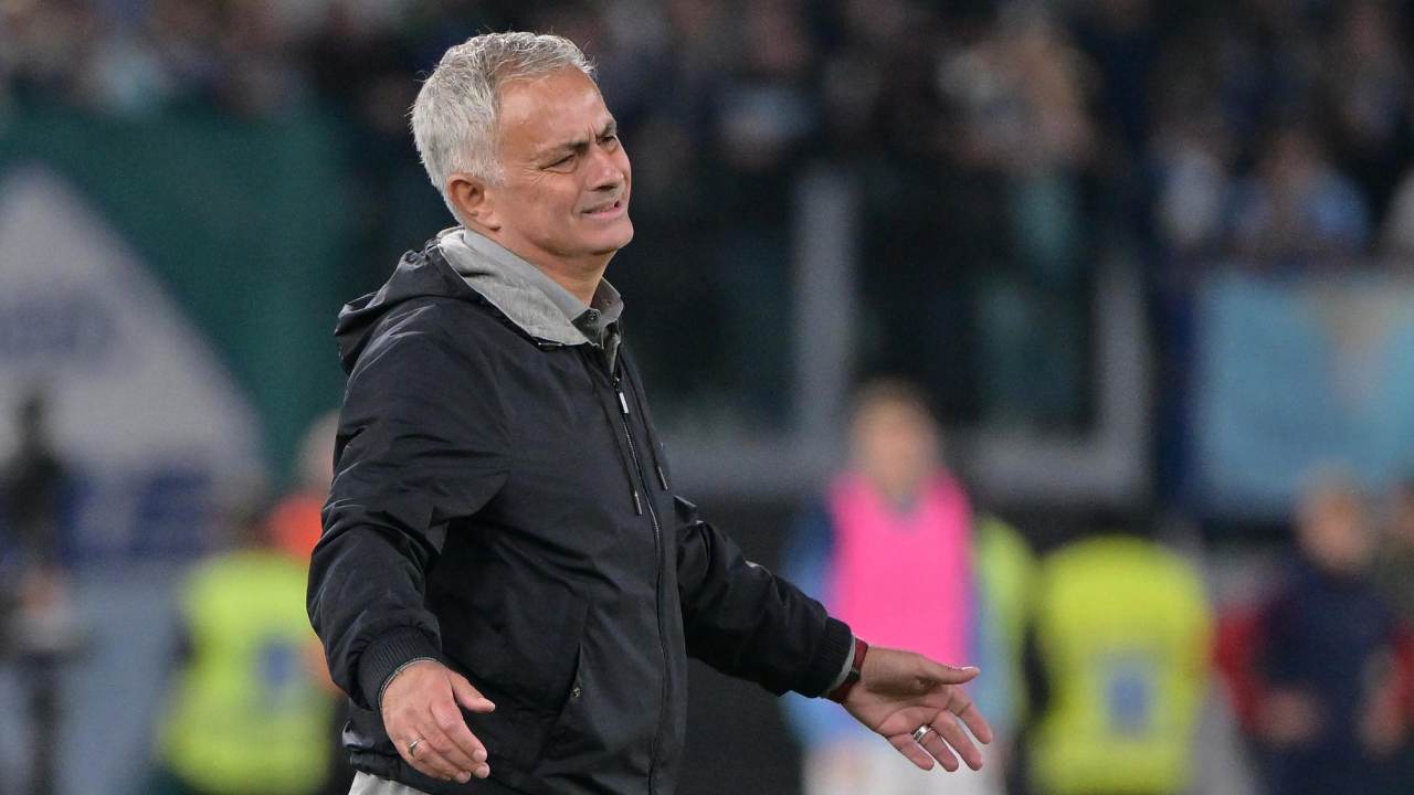 Roma, tensione Mourinho: addio a fine stagione