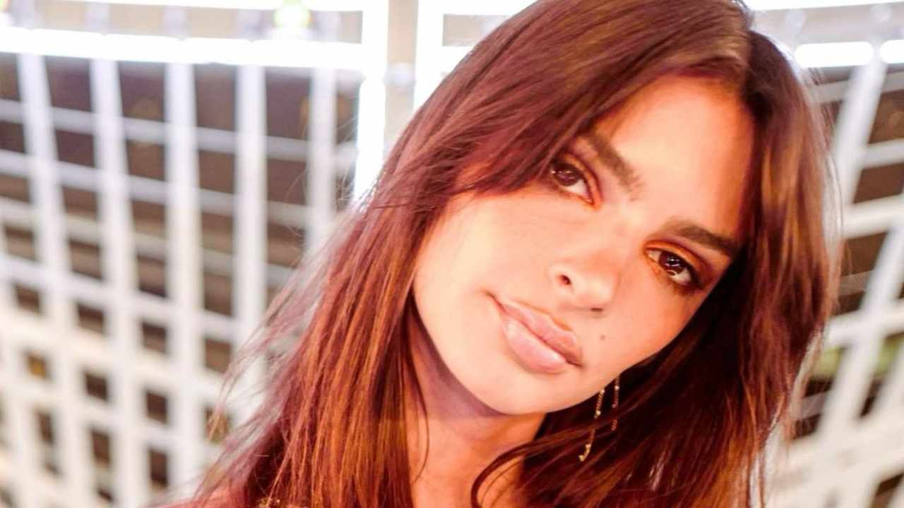 Emily Ratajkowski, ci risiamo: il lato A buca lo schermo