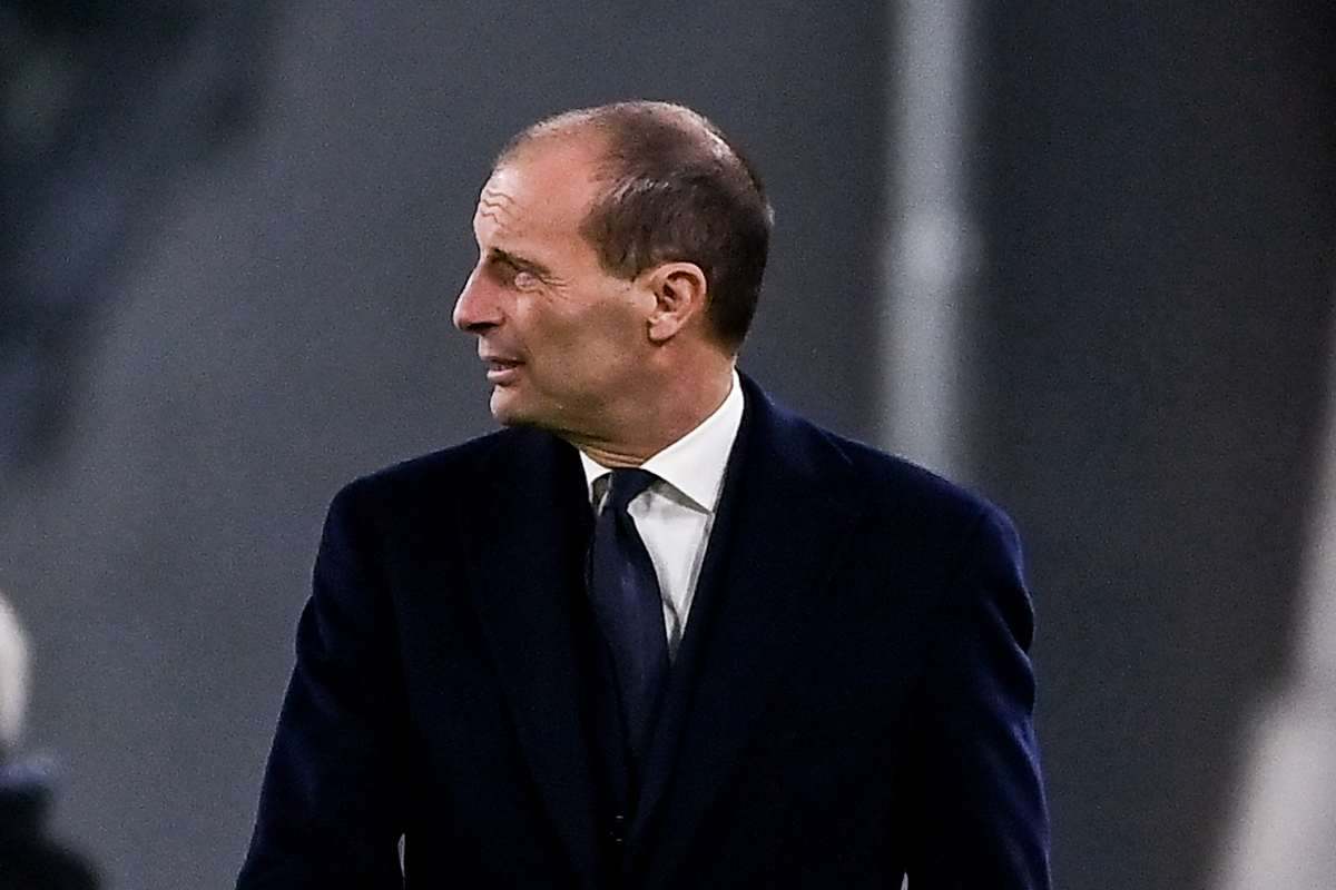 Allegri a testa alta, ma i social lo freddano: "E' sul viale del tramonto"