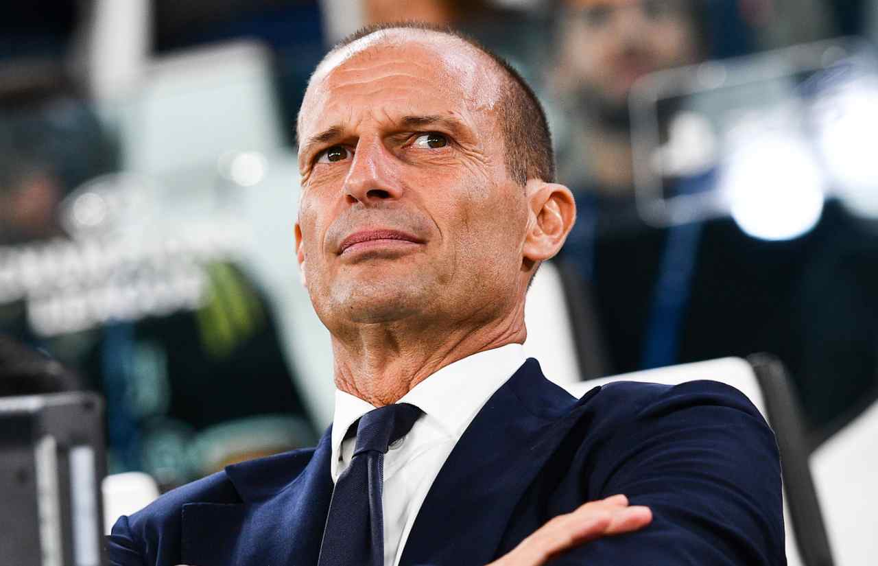 Calciomercato Juventus addio Alex Sandro scadenza clausola rinnovo