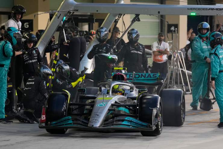 Formula 1, la Mercedes va a caccia di Red Bull e Ferrari