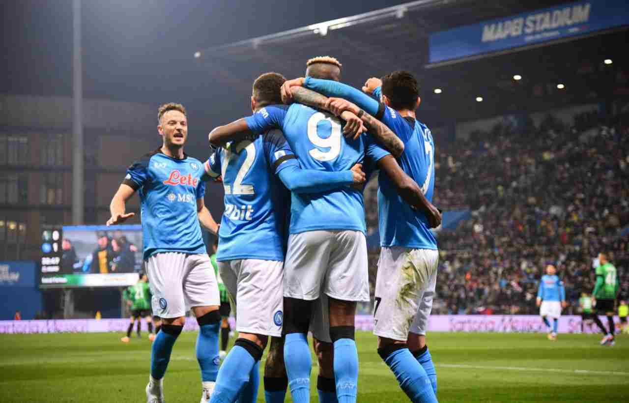 Calciomercato Napoli doppio addio urlo Zielinski Lozano Osimhen rinnovo