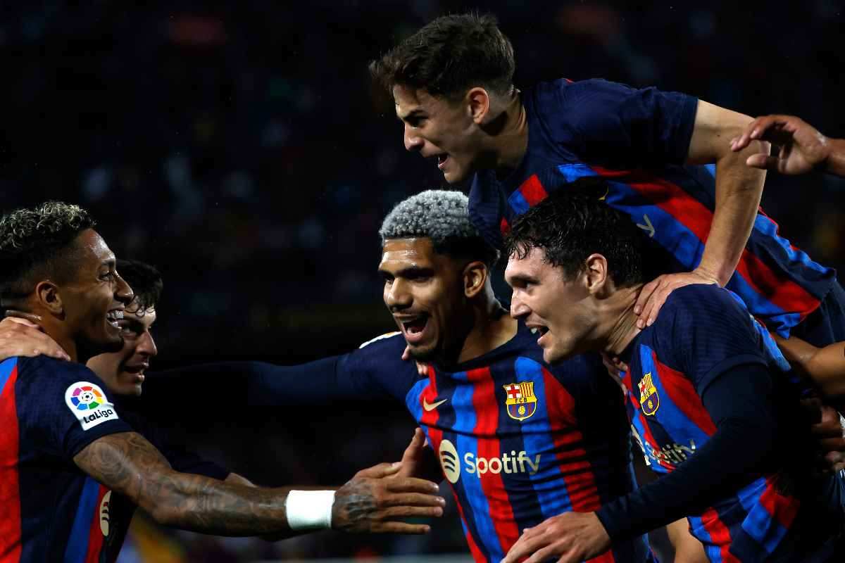 Christensen e Araujo