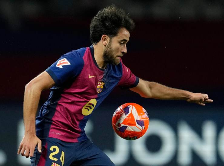 Eric Garcia controlla una palla