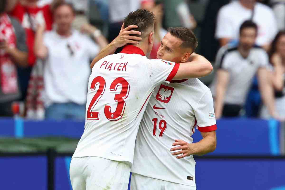 Frankowski esulta con Piatek