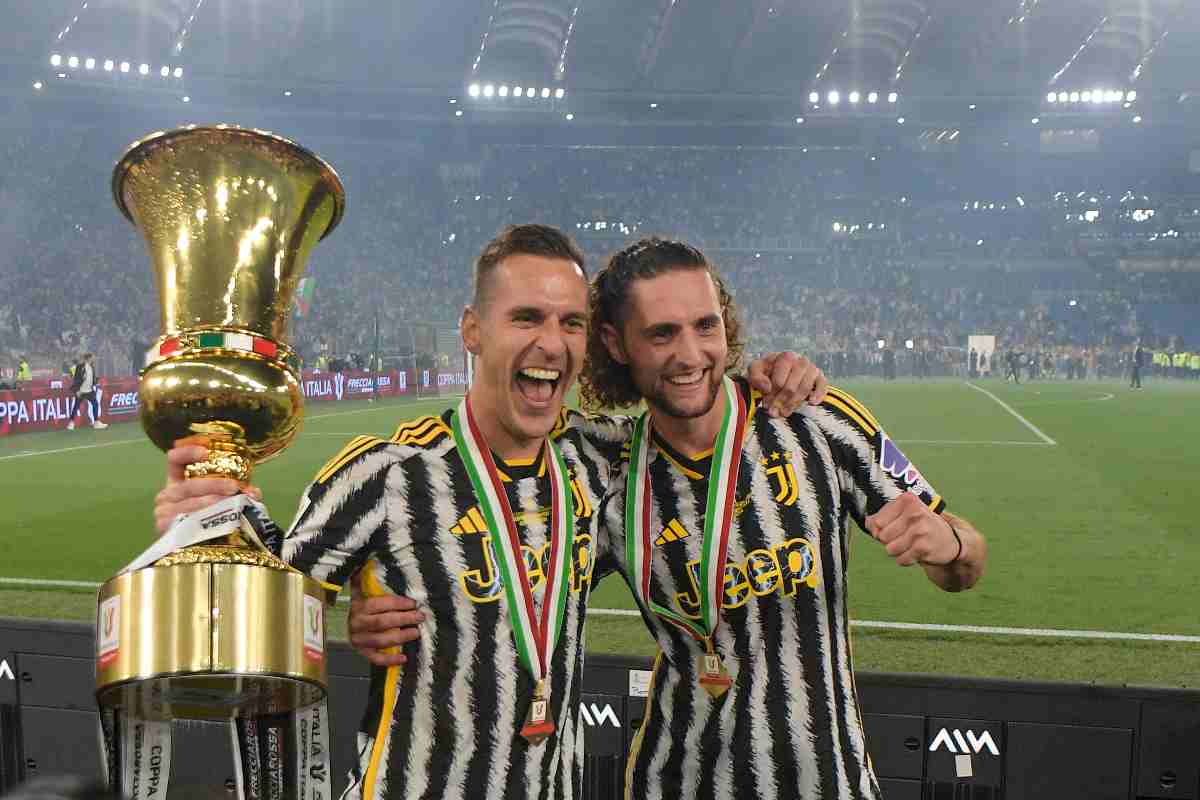Milik e Rabiot festeggiano